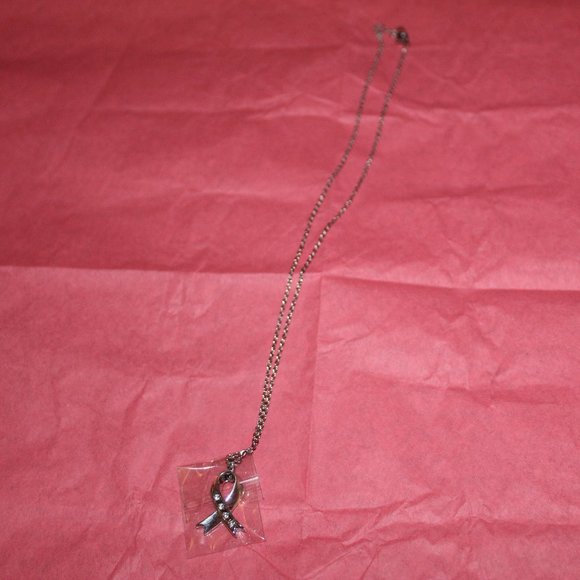 Ribbon Pendant Created With Swaroski Crystals - Picture 2 of 6